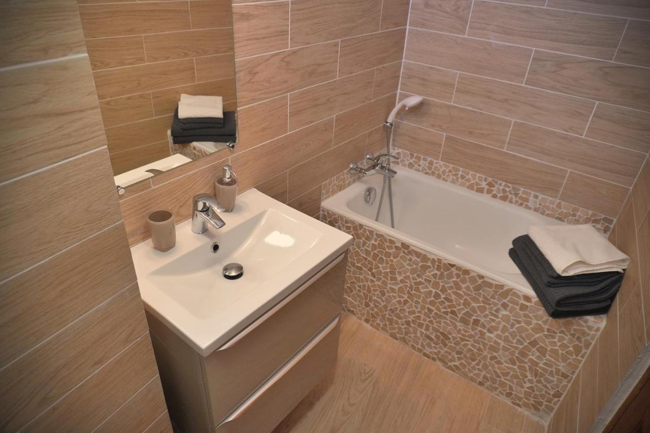 Maison De Village La Clemaline Figanieres Экстерьер фото